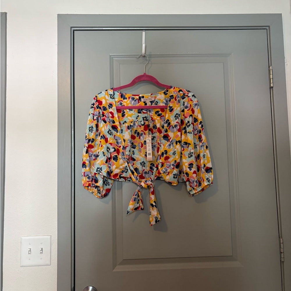 BCBGeneration Multicolor Floral Tie-Front Blouse